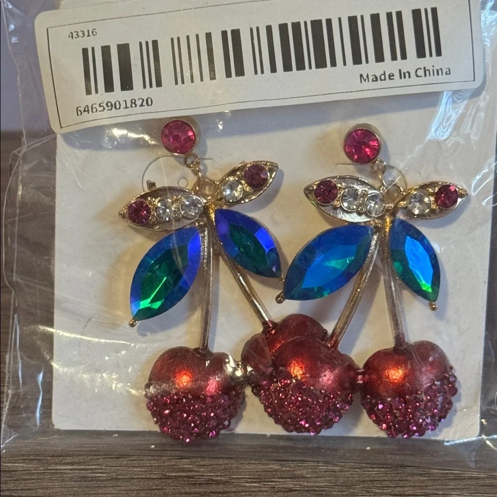 Earrings cherry drop